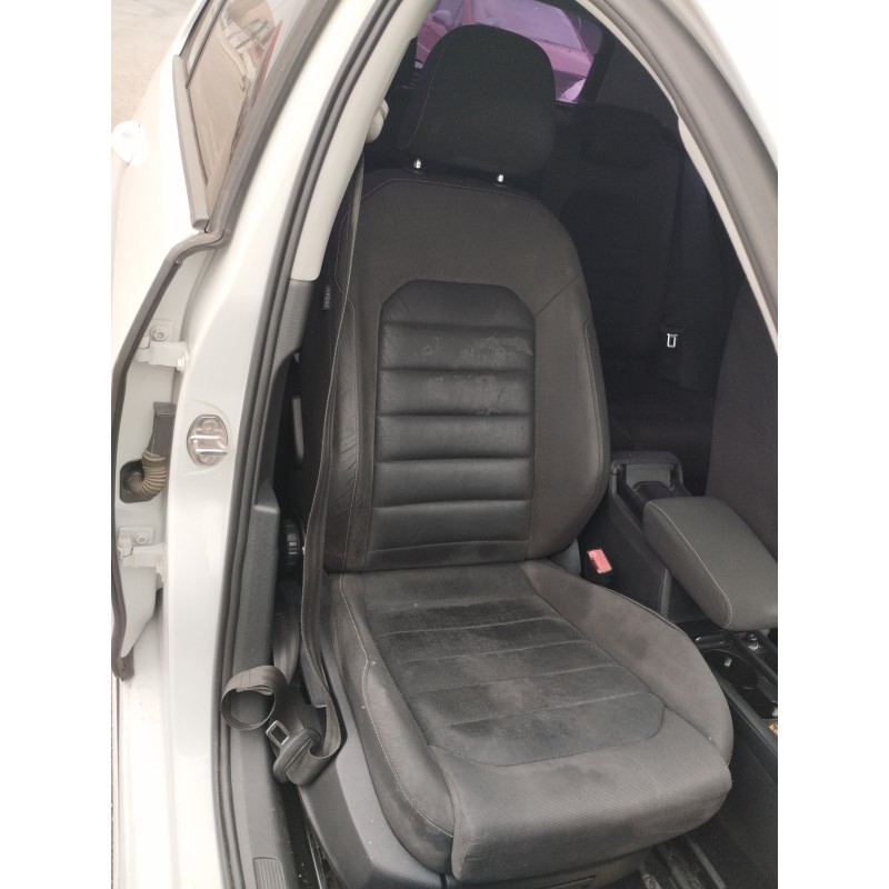 Recambio de asiento delantero derecho para volkswagen golf vii lim. 2.0 tdi referencia OEM IAM   