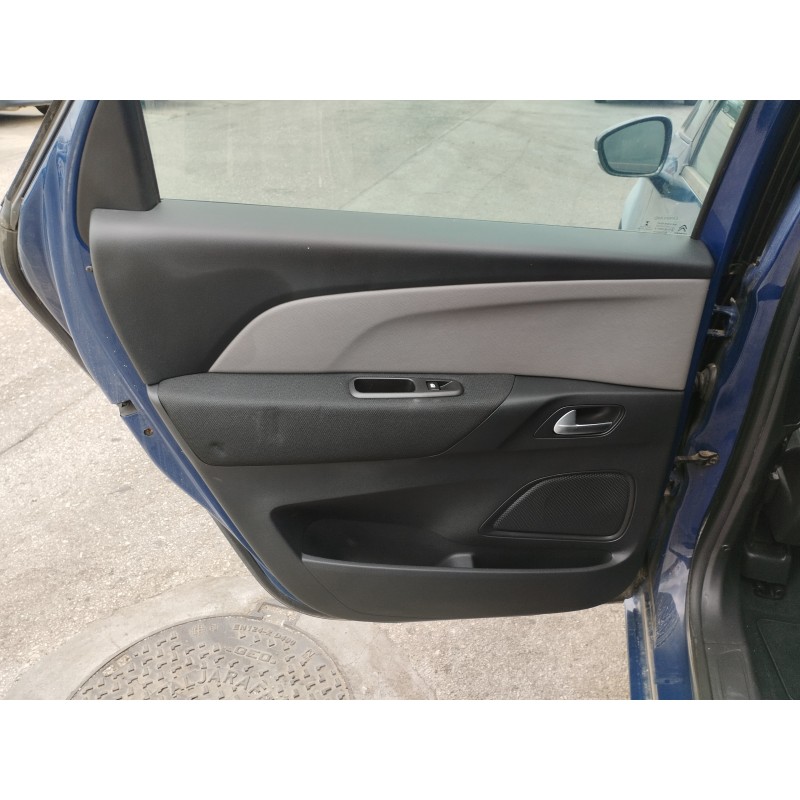 Recambio de guarnecido puerta trasera izquierda para citroen c4 picasso feel referencia OEM IAM   