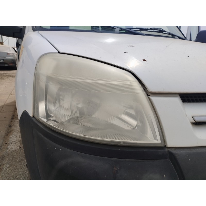 Recambio de faro derecho para citroen berlingo 1.6 16v hdi referencia OEM IAM   