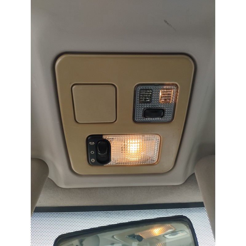 Recambio de luz interior para citroen berlingo 1.6 16v hdi referencia OEM IAM   