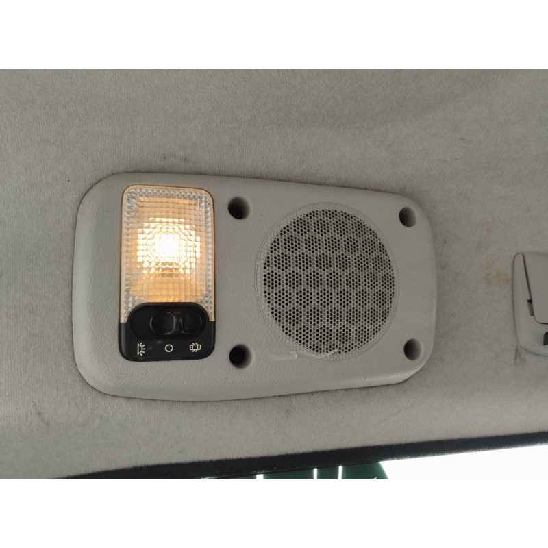 Recambio de luz interior para citroen berlingo 1.6 16v hdi referencia OEM IAM   