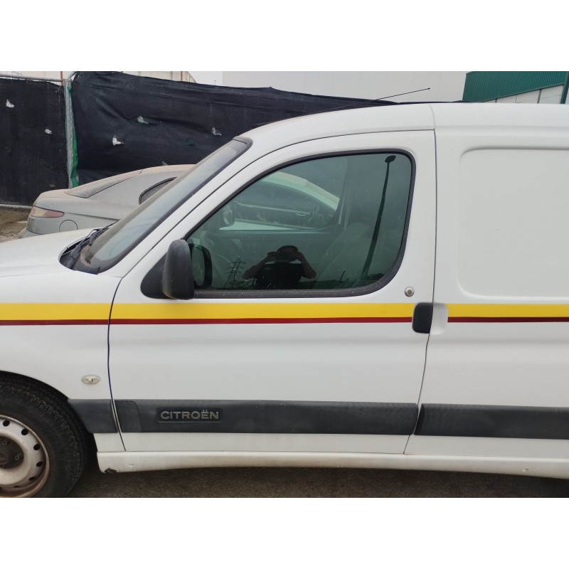 Recambio de puerta delantera izquierda para citroen berlingo 1.6 16v hdi referencia OEM IAM   