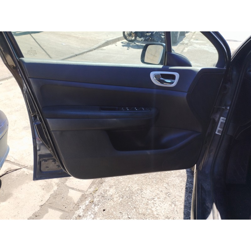 Recambio de guarnecido puerta delantera izquierda para peugeot 307 berlina (s2) 1.6 16v cat referencia OEM IAM   