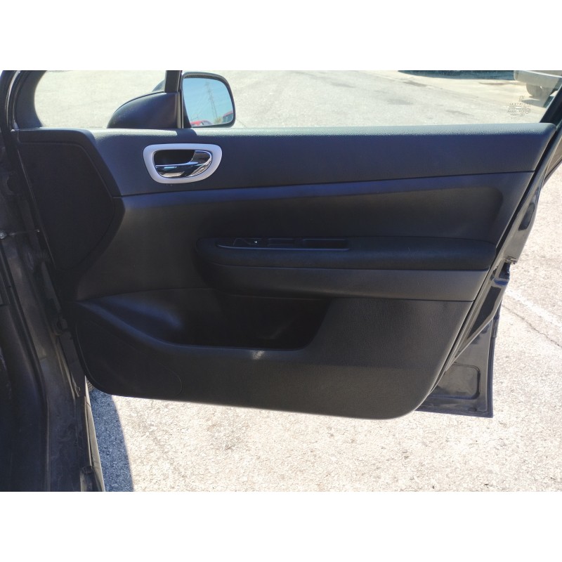 Recambio de guarnecido puerta delantera derecha para peugeot 307 berlina (s2) 1.6 16v cat referencia OEM IAM   