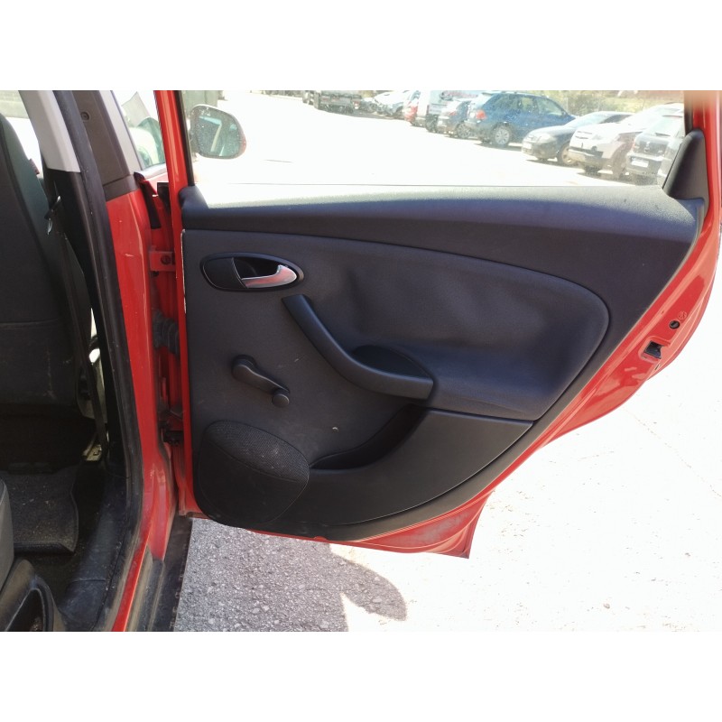 Recambio de guarnecido puerta trasera derecha para seat altea xl (5p5) 1.6 tdi referencia OEM IAM   