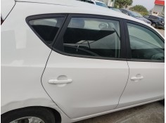 Recambio de puerta trasera derecha para hyundai i30 1.4 cat referencia OEM IAM   