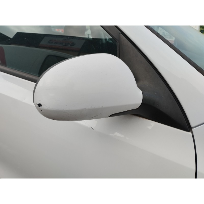 Recambio de retrovisor derecho para hyundai i30 1.4 cat referencia OEM IAM   