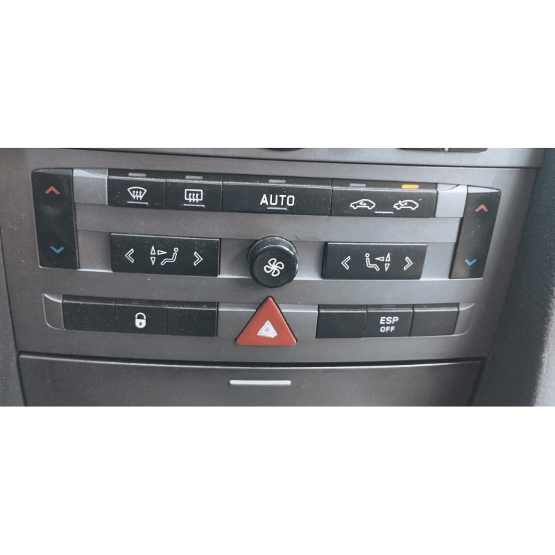 Recambio de mando climatizador para peugeot 407 1.6 hdi referencia OEM IAM   