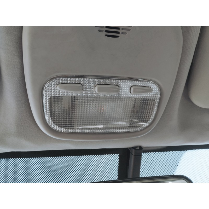 Recambio de luz interior para peugeot 407 1.6 hdi referencia OEM IAM   