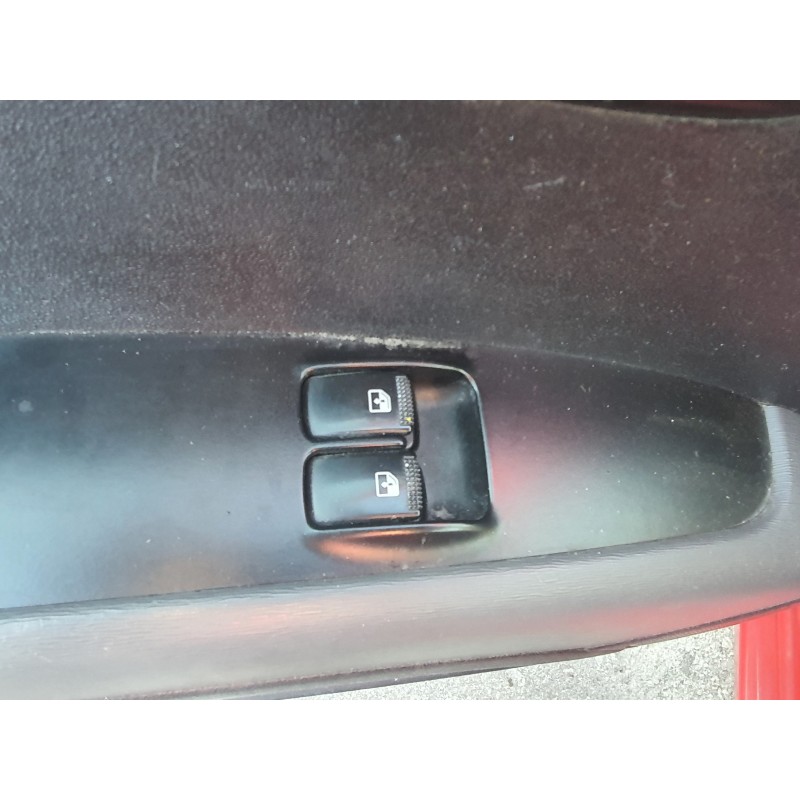 Recambio de mando elevalunas delantero izquierdo para hyundai i10 1.1 12v cat referencia OEM IAM   