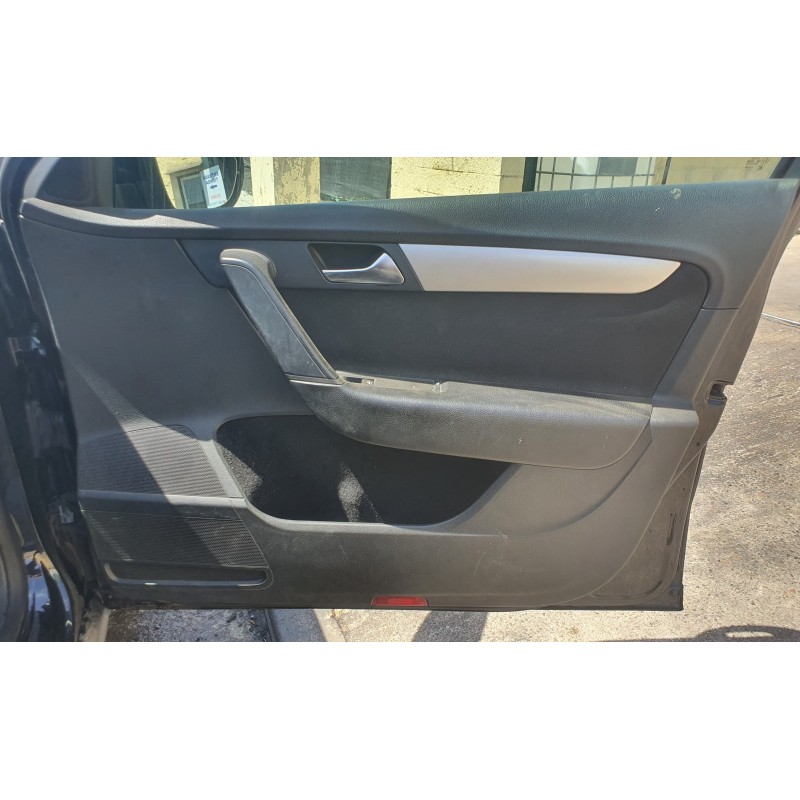 Recambio de guarnecido puerta delantera derecha para volkswagen passat lim. (362) advance bluemotion referencia OEM IAM   