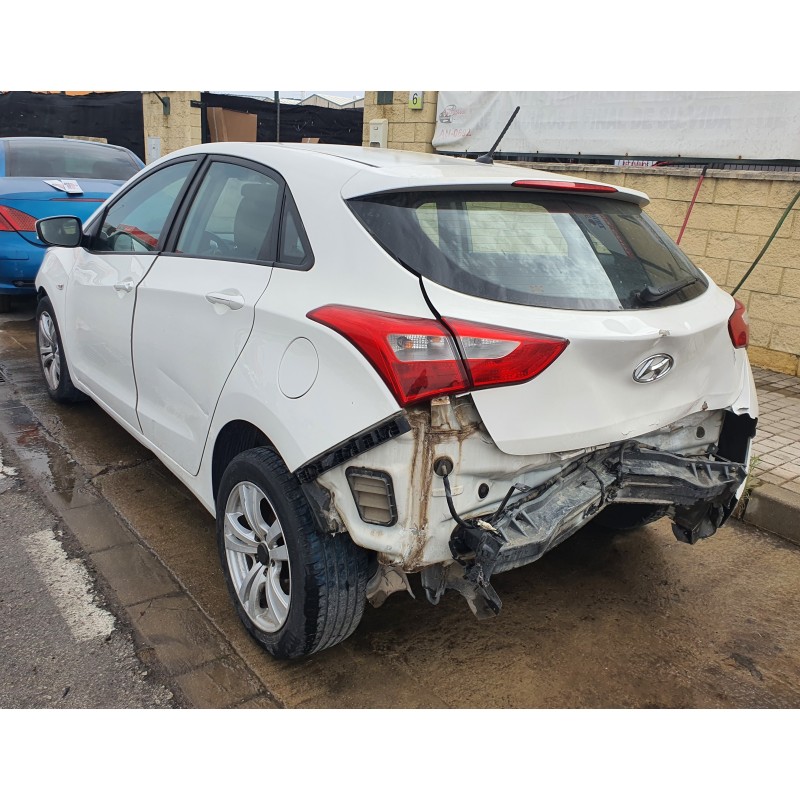 Recambio de cerradura puerta trasera izquierda para hyundai i30 (gd) 1.4 crdi cat referencia OEM IAM   