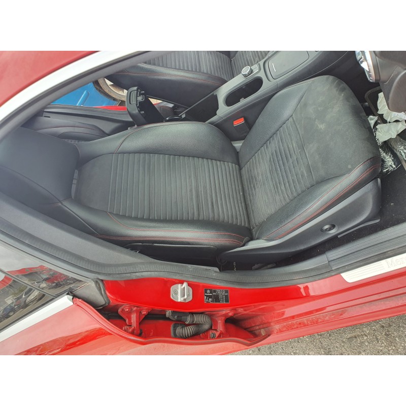 Recambio de asiento delantero derecho para mercedes clase cla (w117) cla 220 cdi (117.303) referencia OEM IAM   