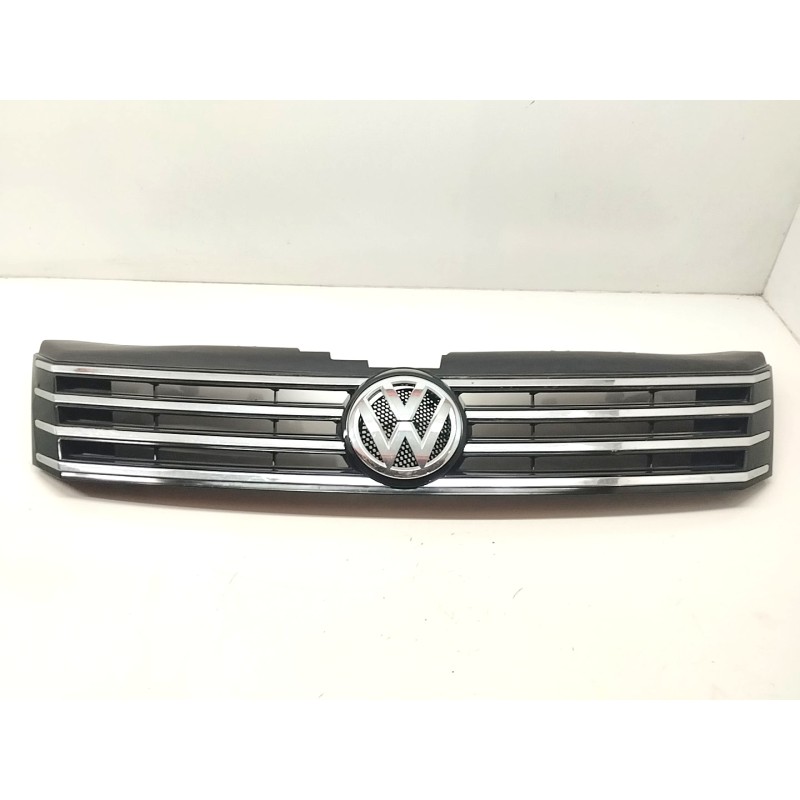 Recambio de calandra delantera de radiador para volkswagen passat lim. (362) advance bluemotion referencia OEM IAM   