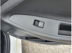 Recambio de mando elevalunas trasero derecho para hyundai i20 essence referencia OEM IAM   