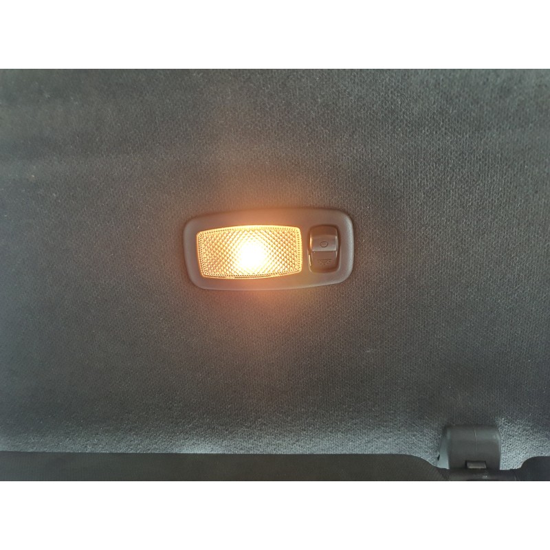 Recambio de luz interior para hyundai i20 essence referencia OEM IAM   