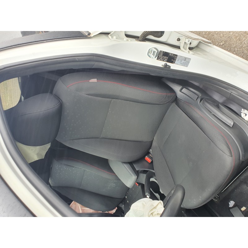 Recambio de asiento delantero izquierdo para hyundai i20 essence referencia OEM IAM   