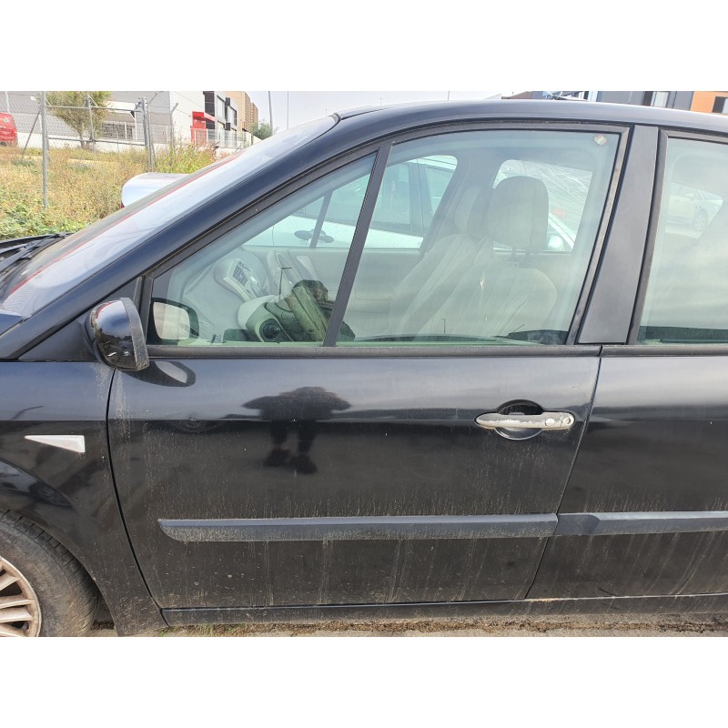 Recambio de puerta delantera izquierda para renault scenic ii 1.5 dci diesel referencia OEM IAM   