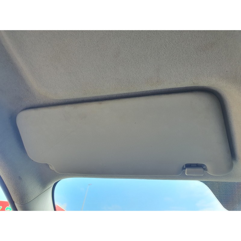 Recambio de parasol izquierdo para hyundai i30 1.4 cat referencia OEM IAM   