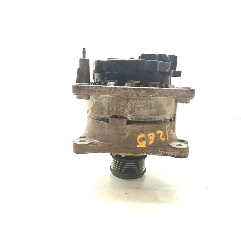 Recambio de alternador para seat ibiza (6l1) 1.4 16v referencia OEM IAM 215720  