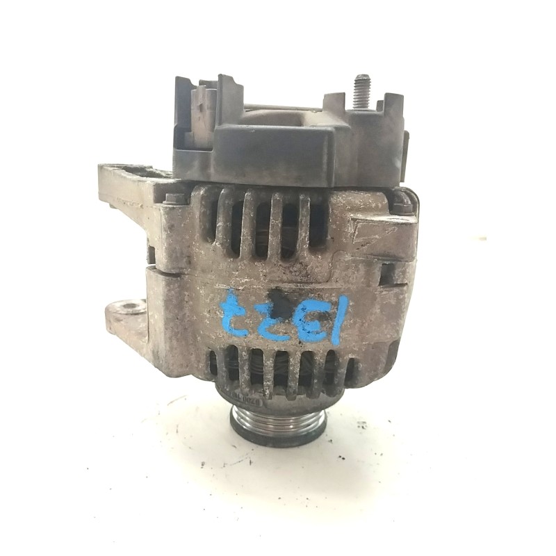 Recambio de alternador para renault megane ii classic berlina 1.4 16v referencia OEM IAM 8200100907  