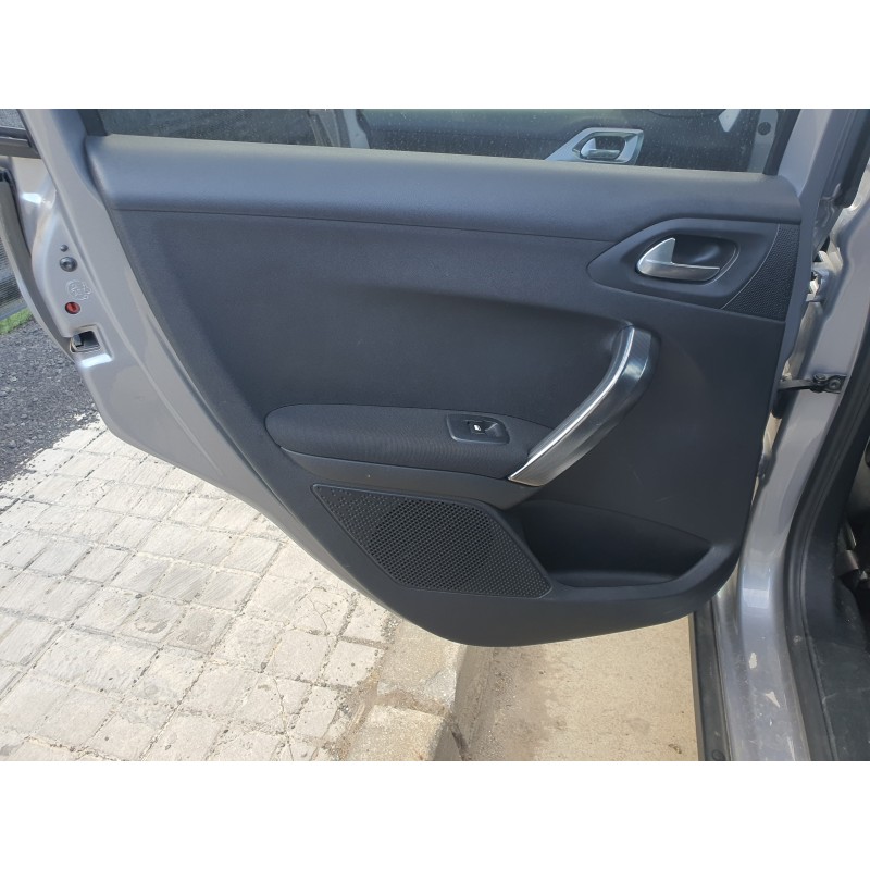 Recambio de guarnecido puerta trasera izquierda para peugeot 2008 (--.2013) 1.2 12v e-thp referencia OEM IAM   