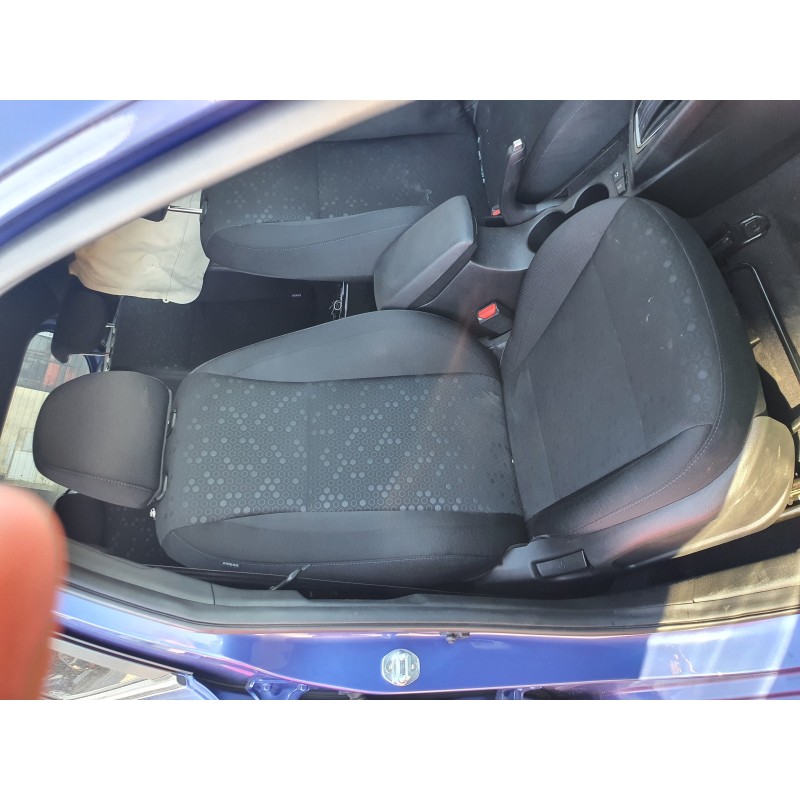 Recambio de asiento delantero derecho para hyundai i20 active 1.0 tgdi cat referencia OEM IAM   