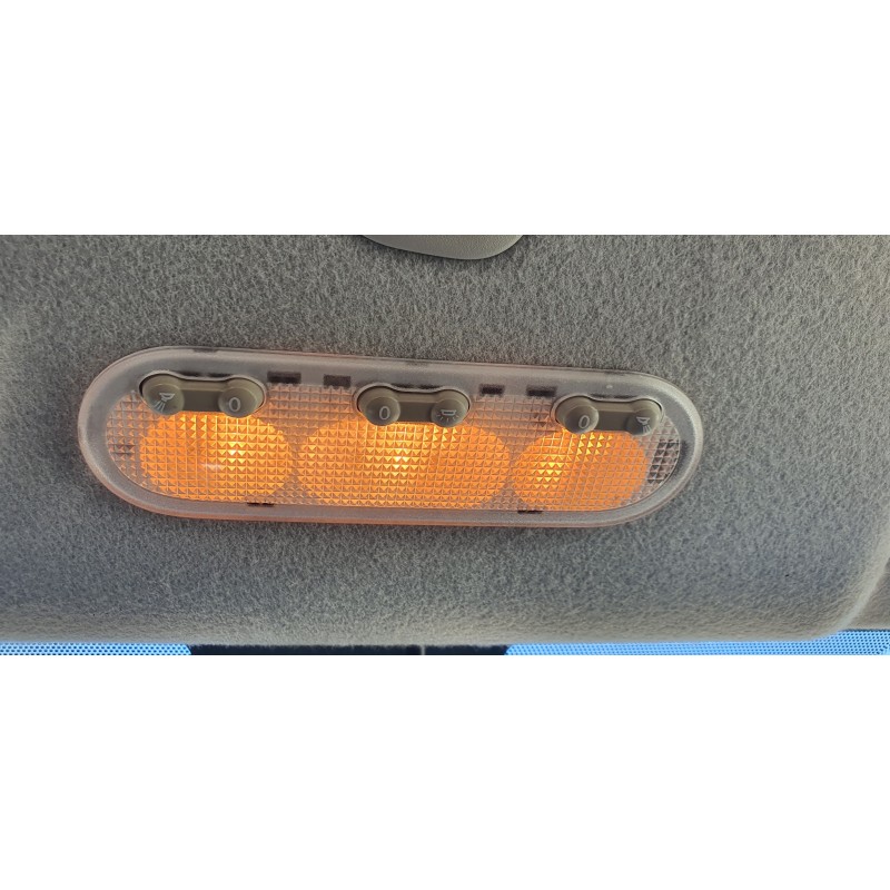 Recambio de luz interior para nissan note 1.5 dci turbodiesel cat referencia OEM IAM   