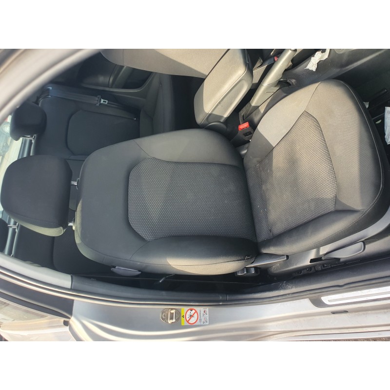 Recambio de asiento delantero derecho para audi a1 (8x) 1.2 16v tfsi referencia OEM IAM   