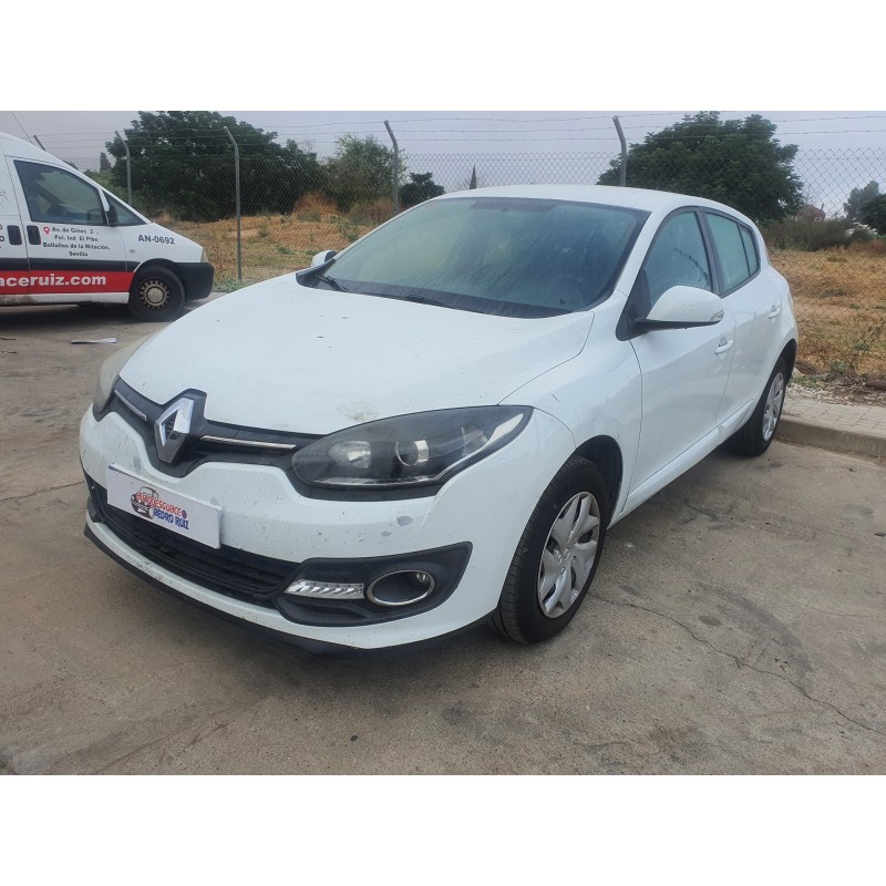 renault megane iii berlina 5 p del año 2008