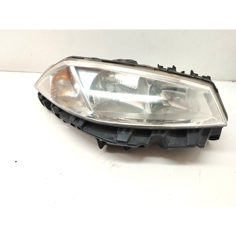 Recambio de faro derecho para renault megane ii coupe/cabrio 1.9 dci diesel referencia OEM IAM 89307003  