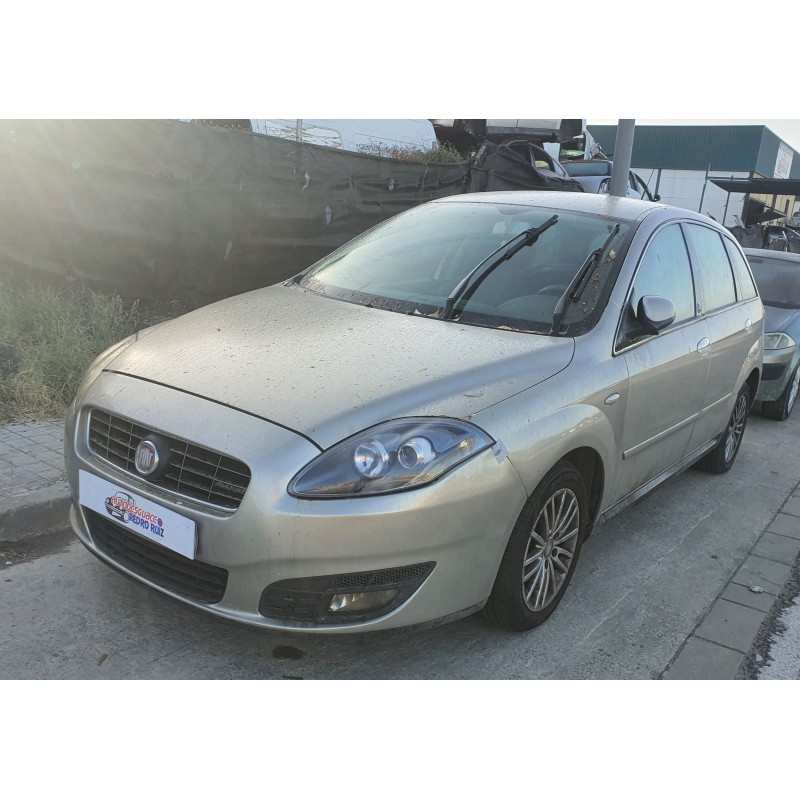 fiat croma (194) del año 2010