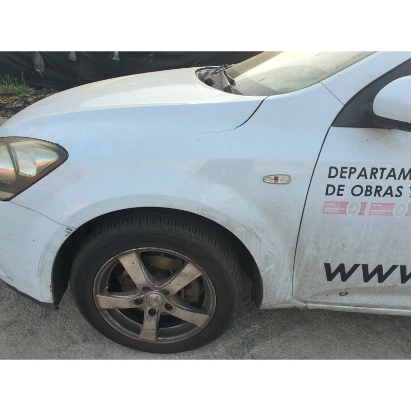 Recambio de aleta delantera izquierda para kia cee´d 1.6 crdi cat referencia OEM IAM   