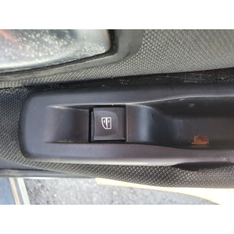 Recambio de mando elevalunas trasero derecho para renault scenic iii 1.5 dci diesel fap referencia OEM IAM   