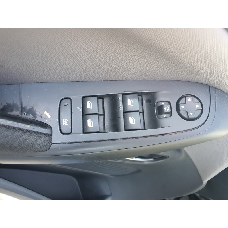 Recambio de mando elevalunas delantero izquierdo para citroen c4 picasso live edition referencia OEM IAM   