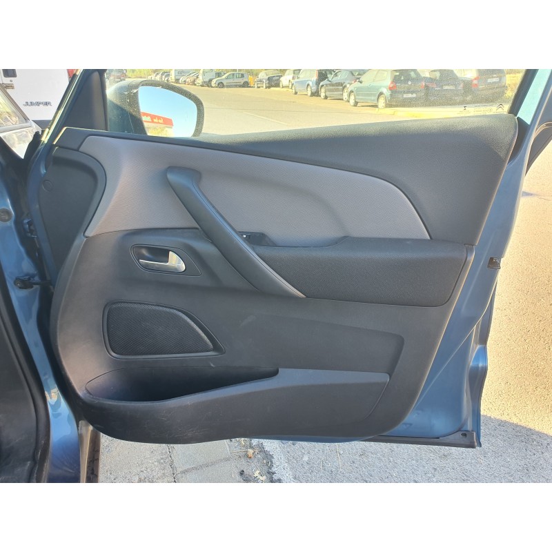 Recambio de guarnecido puerta delantera derecha para citroen c4 picasso live edition referencia OEM IAM   