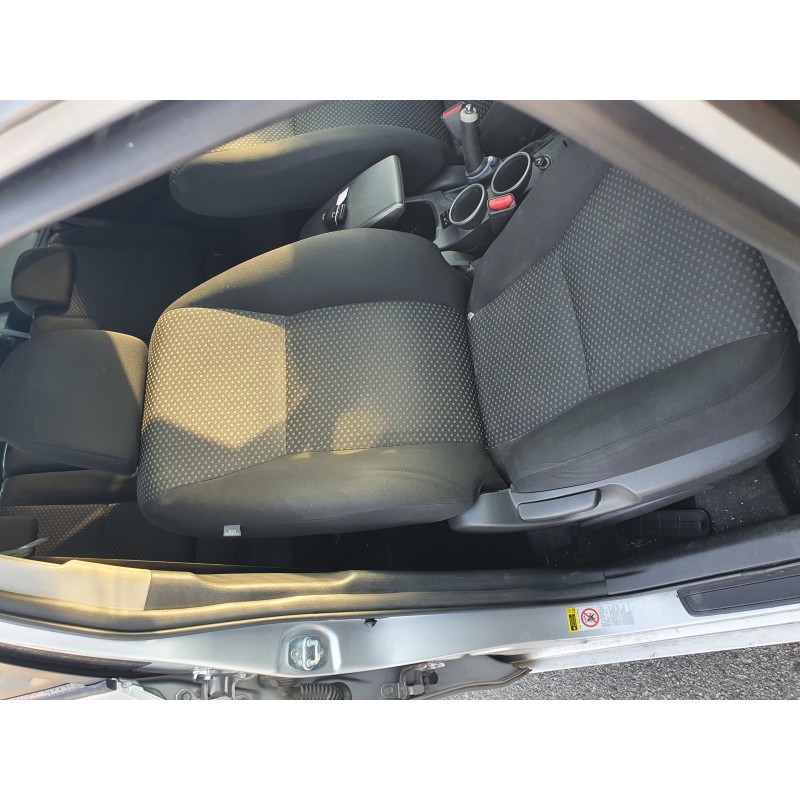 Recambio de asiento delantero derecho para toyota verso advance referencia OEM IAM   