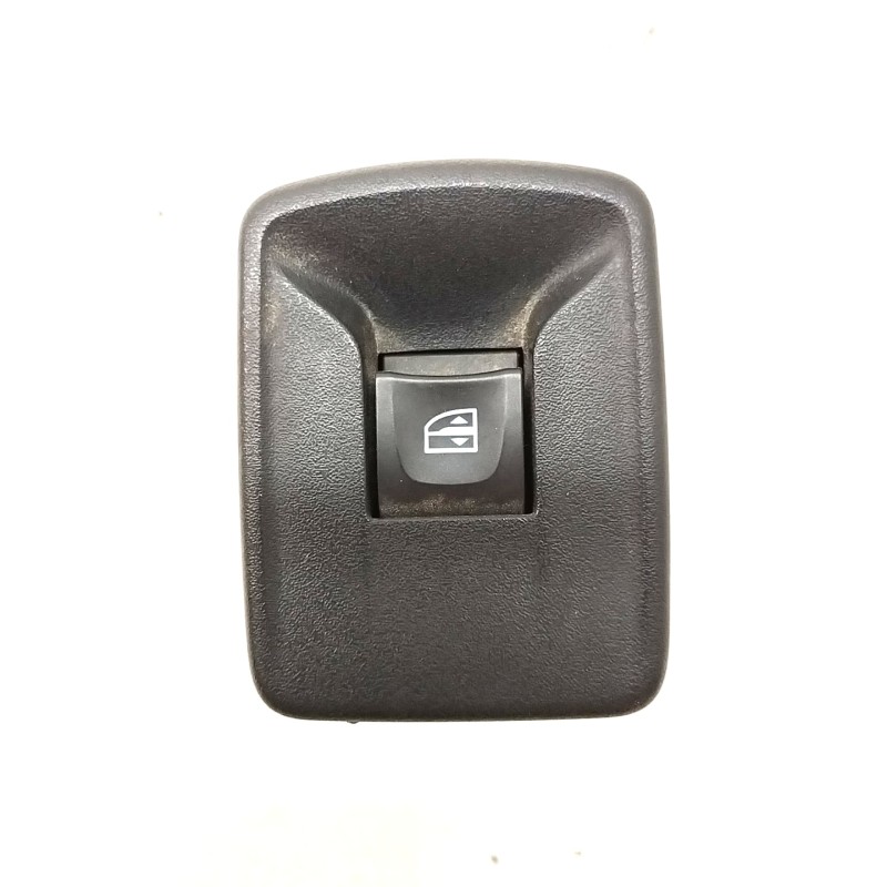 Recambio de mando elevalunas delantero derecho para dacia sandero 1.5 blue dci diesel fap cat referencia OEM IAM 0024008901  