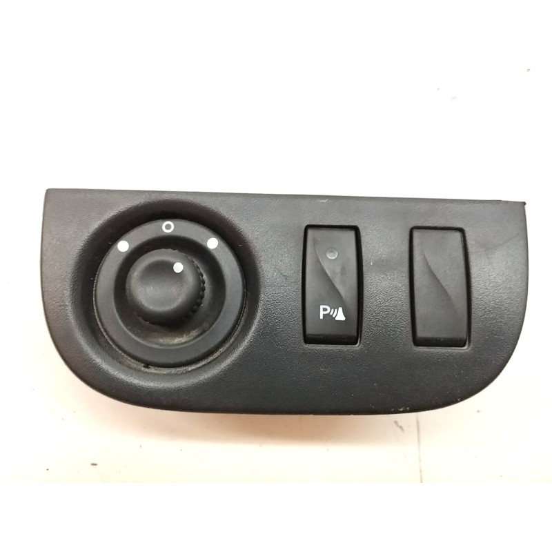 Recambio de mando retrovisor para dacia sandero 1.5 blue dci diesel fap cat referencia OEM IAM 684934791R  