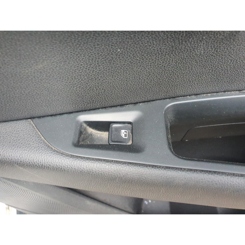 Recambio de mando elevalunas trasero derecho para seat leon st (5f8) x-perience 4drive referencia OEM IAM   