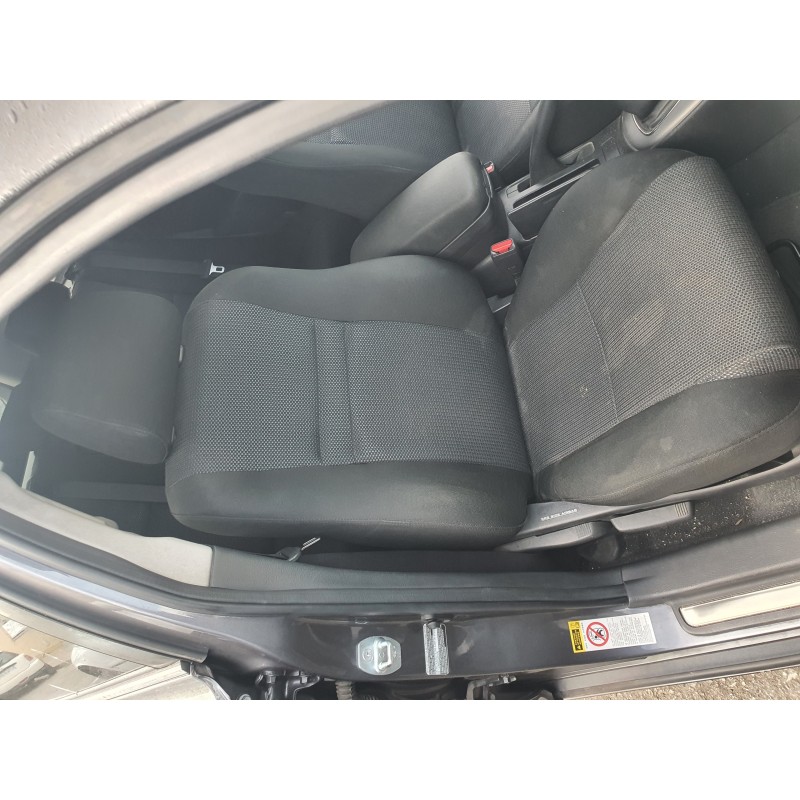 Recambio de asiento delantero derecho para toyota avensis wagon (t25) 2.0 d-4d executive referencia OEM IAM   