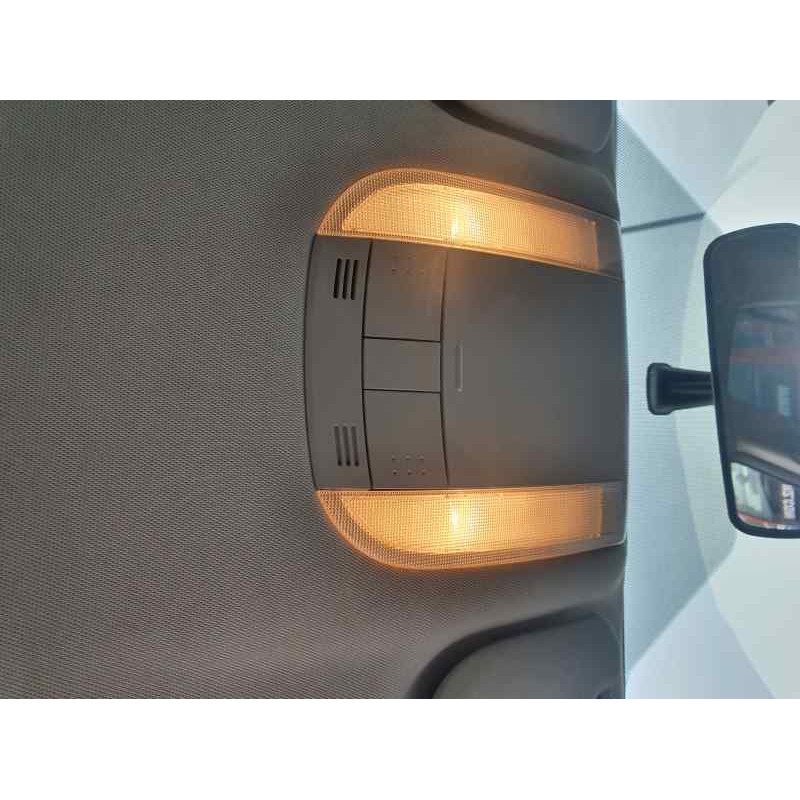 Recambio de luz interior para toyota auris 1.4 d-4d 90 cv referencia OEM IAM   