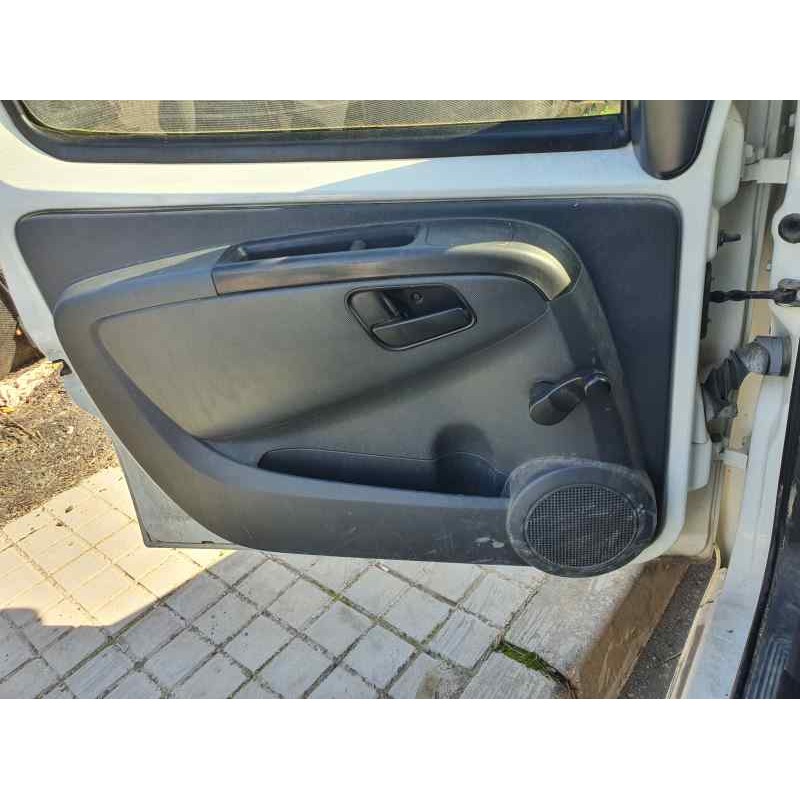 Recambio de guarnecido puerta delantera izquierda para citroen nemo 1.4 hdi 68 cv referencia OEM IAM   