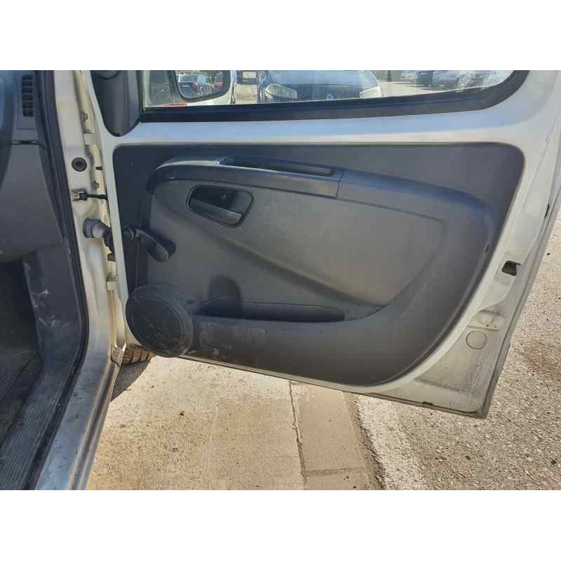 Recambio de guarnecido puerta delantera derecha para citroen nemo 1.4 hdi 68 cv referencia OEM IAM   