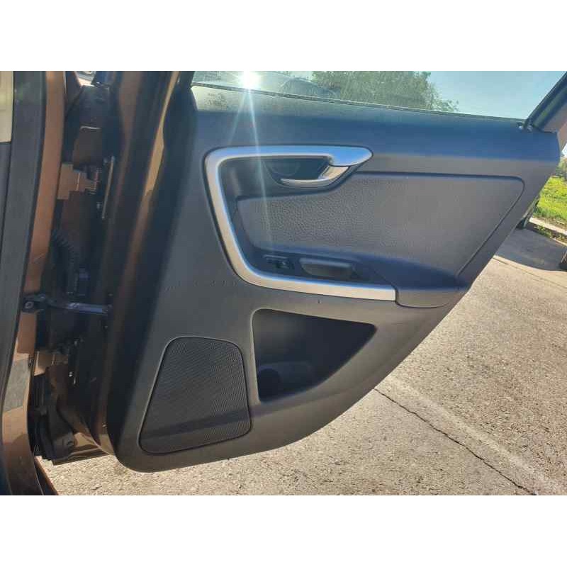 Recambio de guarnecido puerta trasera derecha para volvo xc60 d5 awd referencia OEM IAM   