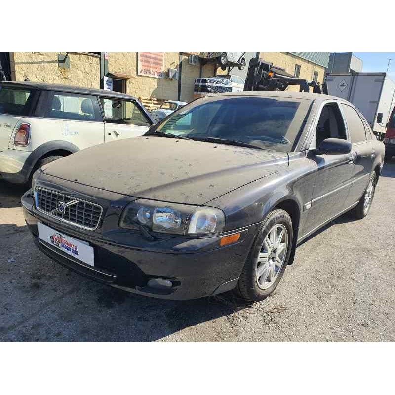 volvo s80 berlina del año 2004