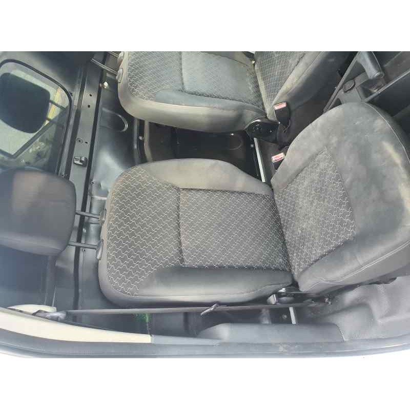 Recambio de asiento delantero derecho para renault kangoo express 1.5 dci referencia OEM IAM   