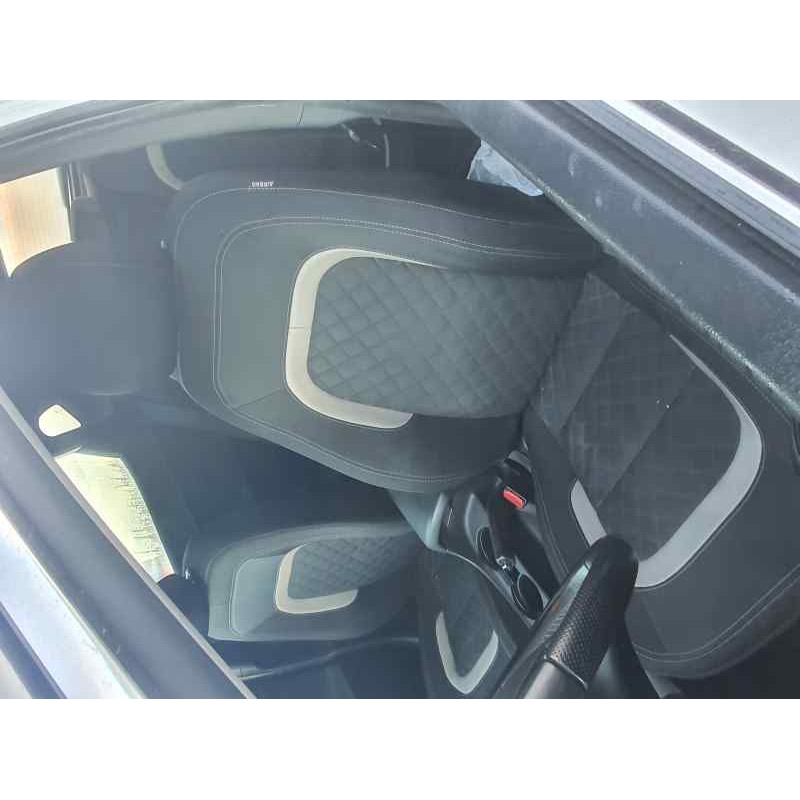 Recambio de asiento delantero izquierdo para kia cee´d 1.6 crdi 136 cv referencia OEM IAM   