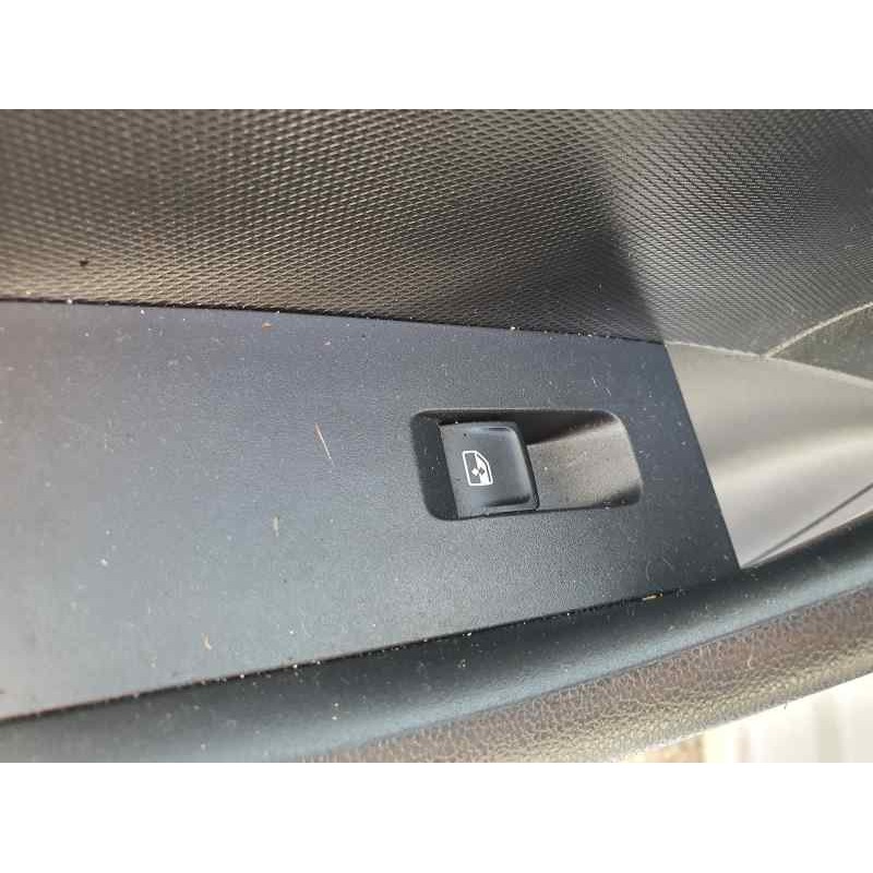 Recambio de mando elevalunas trasero izquierdo para seat toledo (kg3) 1.6 tdi 116 cv referencia OEM IAM   