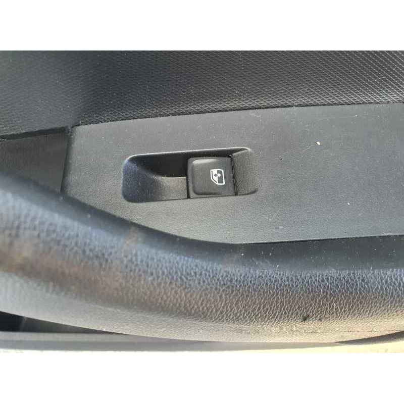 Recambio de mando elevalunas trasero derecho para seat toledo (kg3) 1.6 tdi 116 cv referencia OEM IAM   